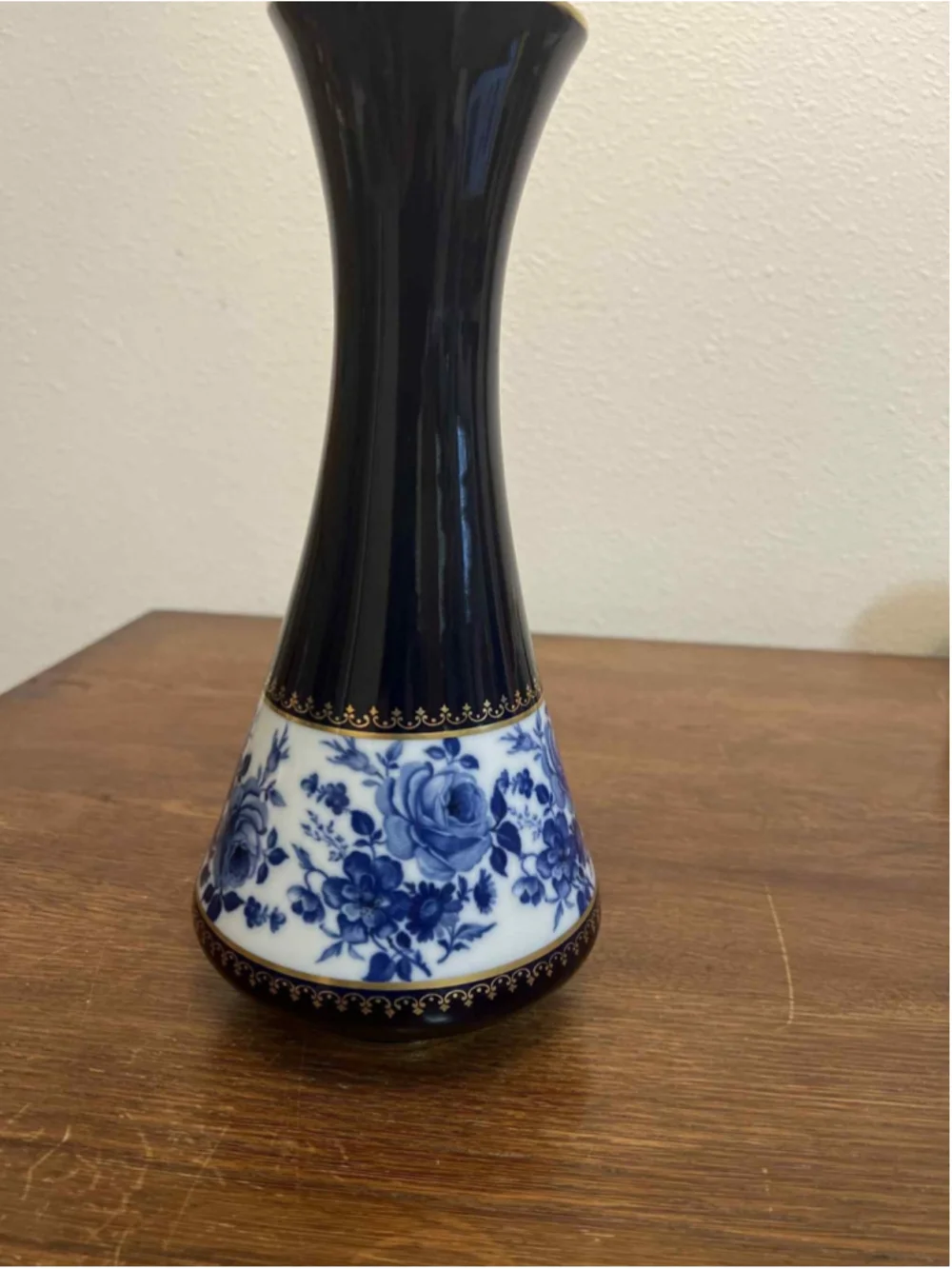 Royal Porzellan Bavaria KPM Vase Echt Cobalt Blue White Floral Gold Trim Germany